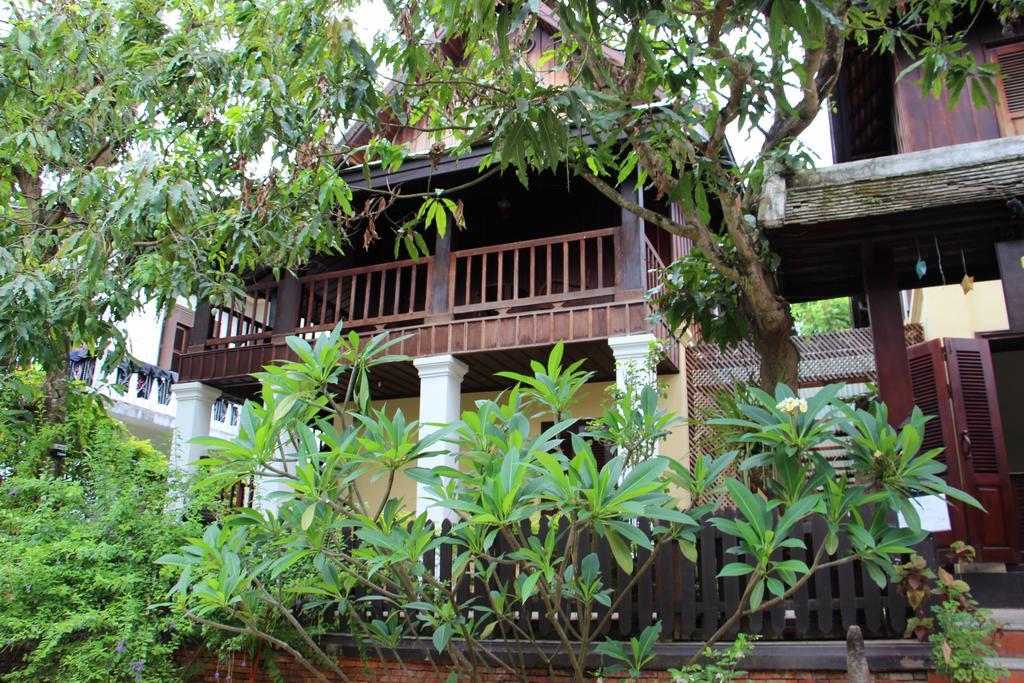 Villa Le Tam Tam Boutique Hotel Луанґпхабанґ Екстер'єр фото